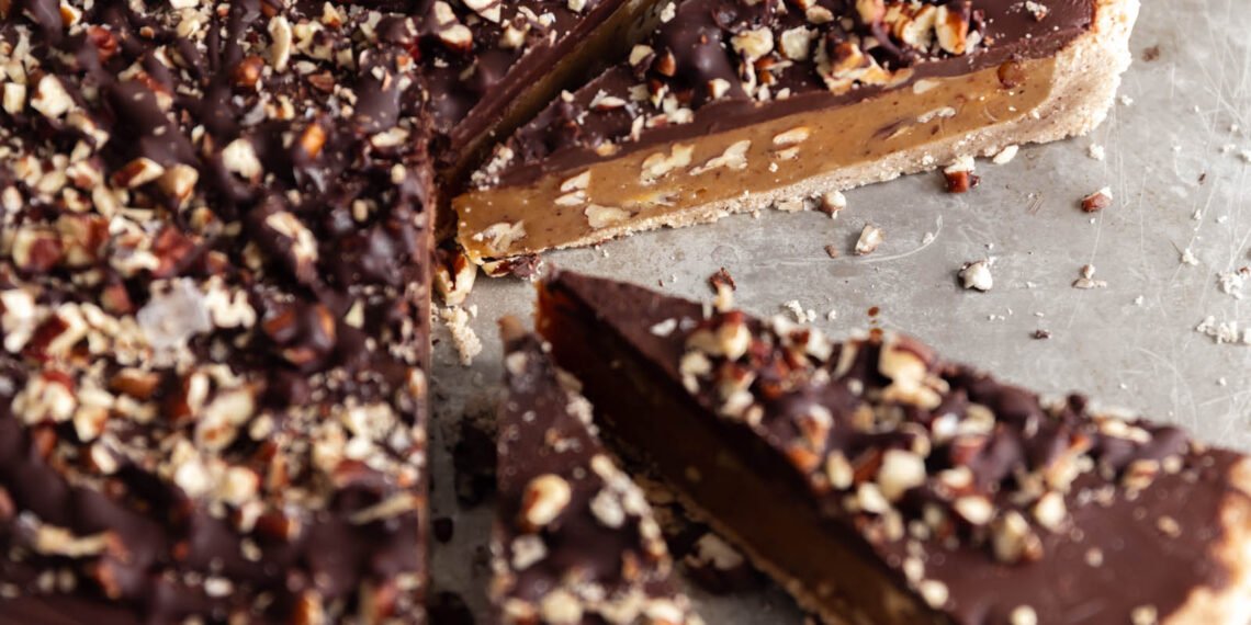 Chocolate Turtle Tart – Broma Bakery